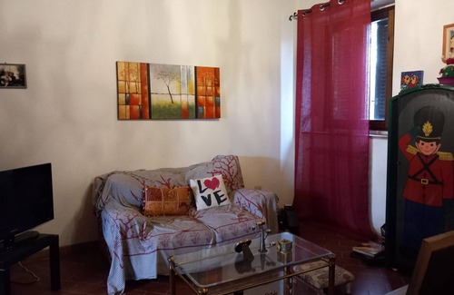 Sughera Apartamento | Apartment 'La Sughera Con Vista' with Private Garden and Wi-Fi