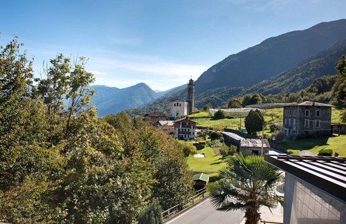 Castello dell'Acqua Apartamento | Apartamento 'La Terraza' con Vista a la Montaña, Wi-Fi y Aire Acondicionado