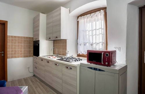 Denno Apartamento | Apartamento 'La Vecia Casa Apartament' con vistas a la montaña y terraza compartida
