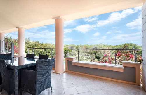 Sas Linnas Siccas Apartamento | Apartamento 'La Vela Blu' con piscina compartida, Wi-Fi y aire acondicionado