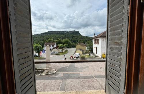 Bregnier-Cordon Apartamento | Apartment La Viarhôna à Brégnier-Cordon