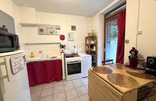 Bregnier-Cordon Apartamento | Apartment La Viarhôna à Brégnier-Cordon