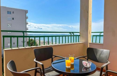 Shkembi i Kavajes Apartamento | Apartment Lada 756