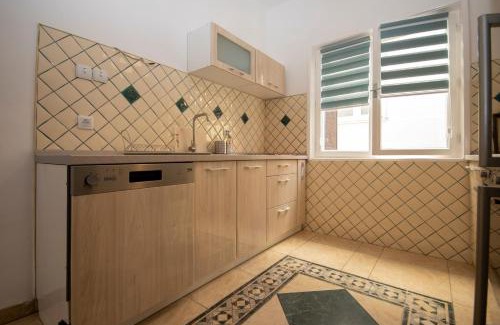 Leon Apartamento | Apartment Laki