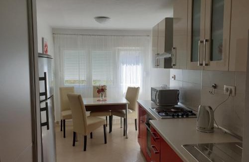 Kastel Novi Apartamento | Apartment LANA Kaštel Stari
