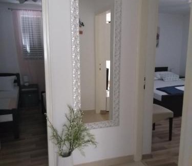 Kastel Novi Apartamento | Apartment LANA Kaštel Stari