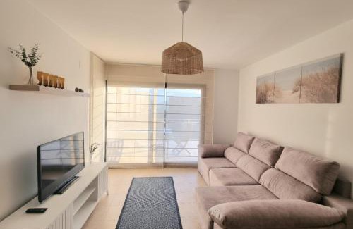 Marina d'Or Apartamento | Apartment Las Terrazas 1ªLínea - Vista al Mar - NEW AC, Furniture, Fresh Paint, Decoration