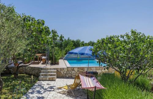 Kapelica Apartamento | Apartment Laura by Interhome