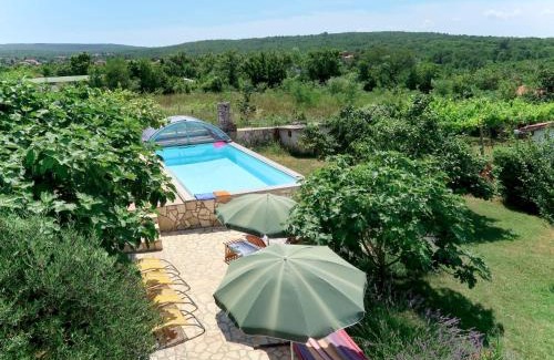 Kapelica Apartamento | Apartment Laura by Interhome