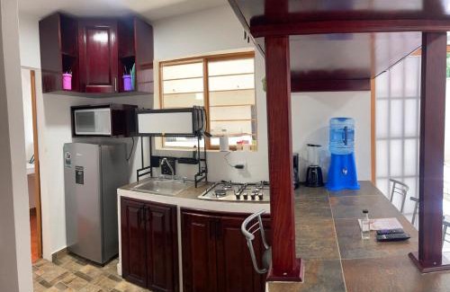 Ferrocarril Apartamento | Apartment Laureles