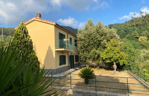 Deiva Marina Apartamento | Apartamento 'Lavagnina' con vistas a la montaña, Wi-Fi y aire acondicionado