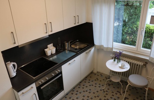 Konstanz-Litzelstetten Apartamento | Apartamento lavanda jardín en el lago.