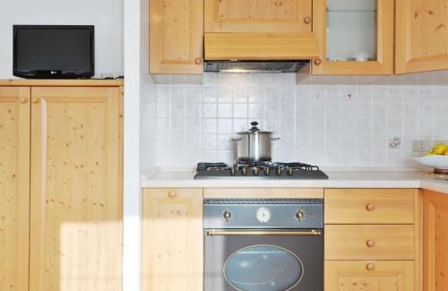 Fontanazzo Apartamento | Apartment Lazzer-2 by Interhome