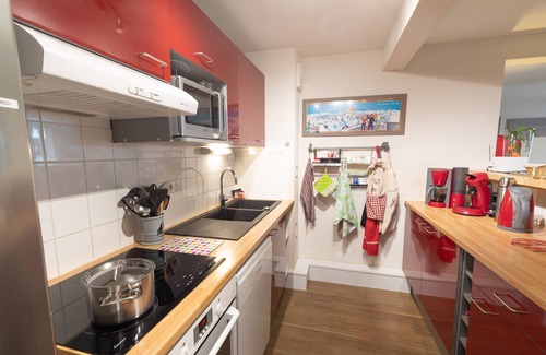 Sers Apartamento | Apartamento 'Le Bois De Marie' con vistas a la montaña, terraza privada y Wi-Fi