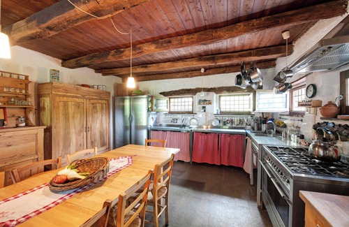 Pertica Alta Apartamento | Apartamento 'Le Fratte' con vistas a la montaña, jardín privado y Wi-Fi