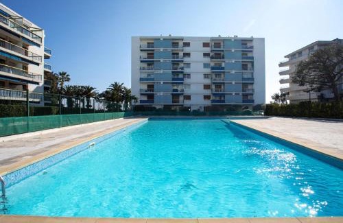 Cros-de-Cagnes Apartamento | Apartment le grand large-1 by Interhome