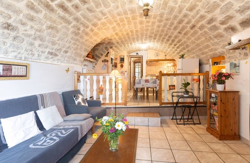 Payzac Apartamento | Apartamento 'Le Mas De La Blache' con vistas a la montaña y Wi-Fi