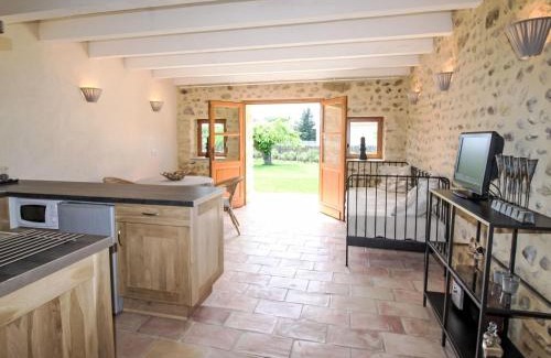 Saint-Denis Apartamento | Apartment Le Mas des Trois Anges-2 by Interhome
