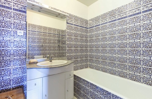 Bonneveine Apartamento | Apartment 'Le Ponant Proche Mer' with Mountain View, Private Terrace and Balcony