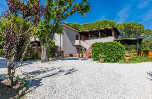 Casale Marittimo Apartamento | Apartment Le Rocche by Interhome