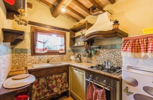 Mondavio Casa | Apartment "Le Rose" - Agriturismo Borgo la Rovere