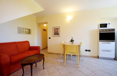 Deiva Marina Apartamento | Apartamento 'Leccino' con vistas a la montaña, Wi-Fi y aire acondicionado