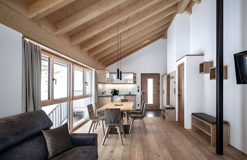 Aldino Apartamento | Apartamento 'Leitnerhof Coelestis' con vistas a la montaña, balcón y Wi-Fi