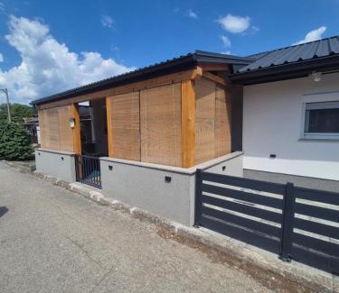 Otocac Apartamento | Apartment Lela - self check-in and check-out