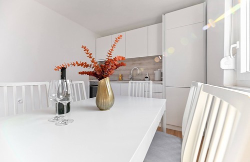 Sukosan Apartamento | Apartment Lerocco