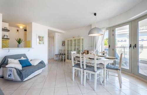 Cap-d'Antibes Apartamento | Apartment Les allées du Cap-2 by Interhome