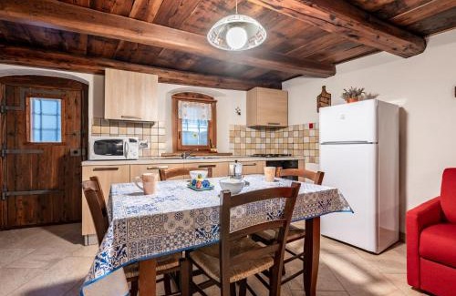 Cors Apartamento | Apartment Les Cors-1 by Interhome