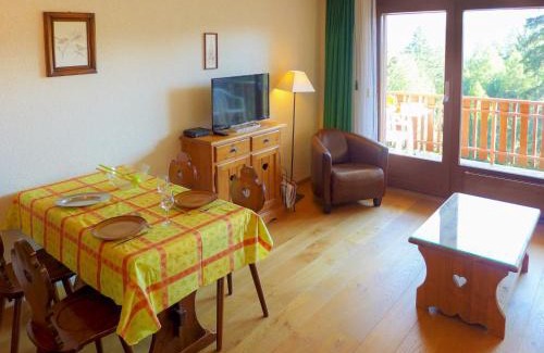 Randogne Apartamento | Apartment Les Faverges 8 by Interhome