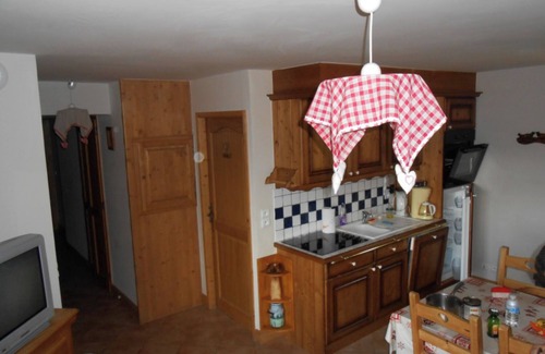 Bisanne 1500 Apartamento | Apartment 'Les Alpages' with Mountain View, Balcony and Wi-Fi