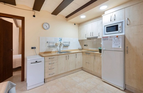 Jorba Apartamento | Apartamento 'Les Muntades Terra' con vistas a la montaña, Wi-Fi y aire acondicionado.