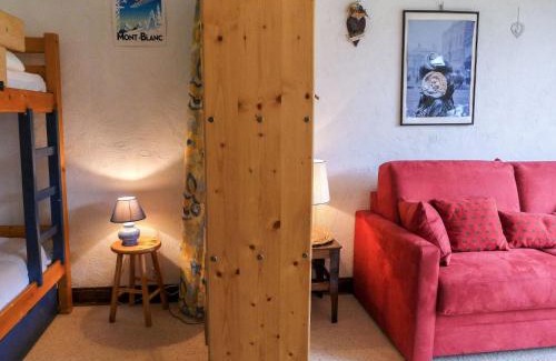 Chamonix City Centre Apartamento | Apartment Les Pècles by Interhome