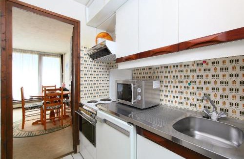 Chamonix City Centre Apartamento | Apartment Les Pècles by Interhome