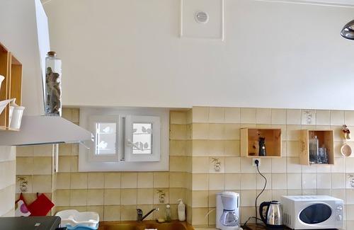 Pontcharra Apartamento | Apartamento 'Les Perelles' con terraza privada y Wi-Fi