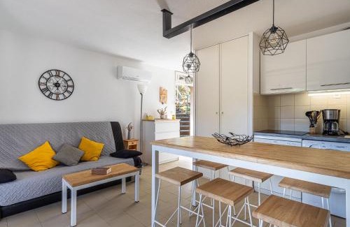 Cavaliere Apartamento | Apartment Les Terrasses de Cavalière II by Interhome