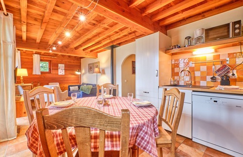 Villard-Reculas Apartamento | Apartamento 'Les Vallons' con vistas a la montaña, terraza privada y Wi-Fi