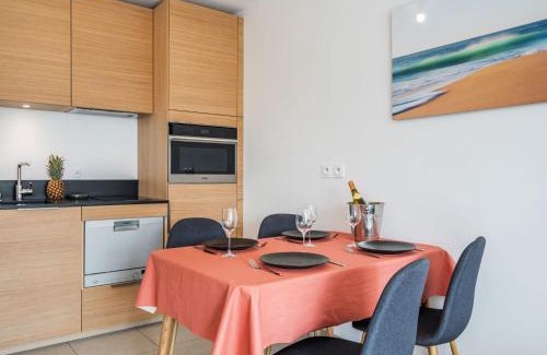 Carnac Apartamento | Apartment Les Villas du Men Du-2 by Interhome