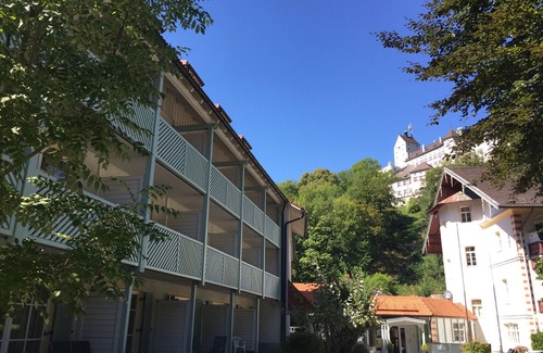 Hohenaschau im Chiemgau Apartamento | Apartment living/bedroom with balcony, No. 233
