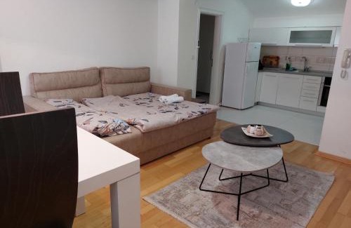 Veles Apartamento | APARTMENT LILY 2 Ohrid city centar with parking