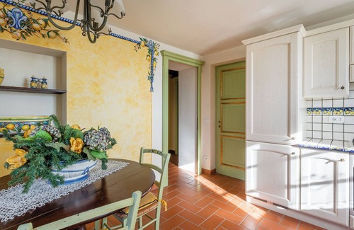 Molazzana Otro | Apartamento 'Limoni' con terraza privada