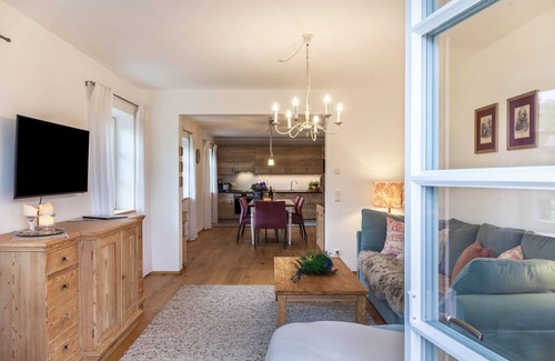 Rottenbuch Apartamento | Apartamento 'Lina' con jardín compartido, balcón y Wi-Fi