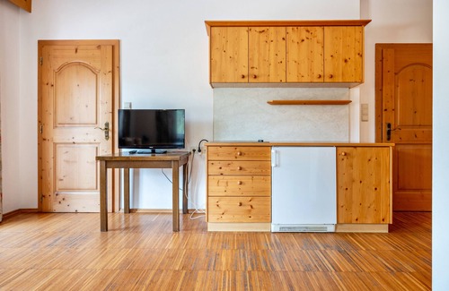 Vandoies Apartamento | Apartamento "Lindenhof 9" con jardín compartido y Wi-Fi