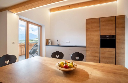 Naz Apartamento | Apartamento 'Linderhof Cima' con vistas a la montaña, piscina compartida y Wi-Fi