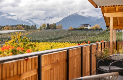 Naz Apartamento | Apartamento 'Linderhof Panorama Balkon' con vistas a la montaña, piscina compartida y Wi-Fi