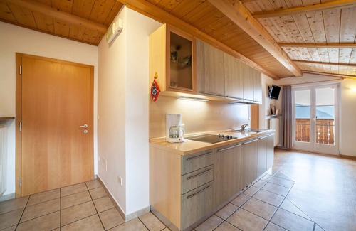 Molten Apartamento | Apartamento "Lingerhof - Arnika" con vistas a la montaña, balcón y Wi-Fi