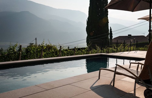 Terlano Apartamento | Apartamento 'Linslhof Quarz' con vistas a la montaña, terraza compartida y Wi-Fi