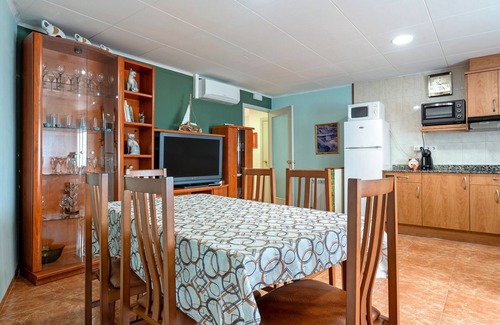 Villalba dels Arcs Apartamento | Apartamento 'Lo Perxe' con vistas a la montaña, Wi-Fi y aire acondicionado